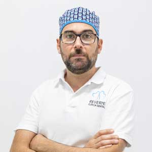 Dr. Alejandro Reverte Lorenzo